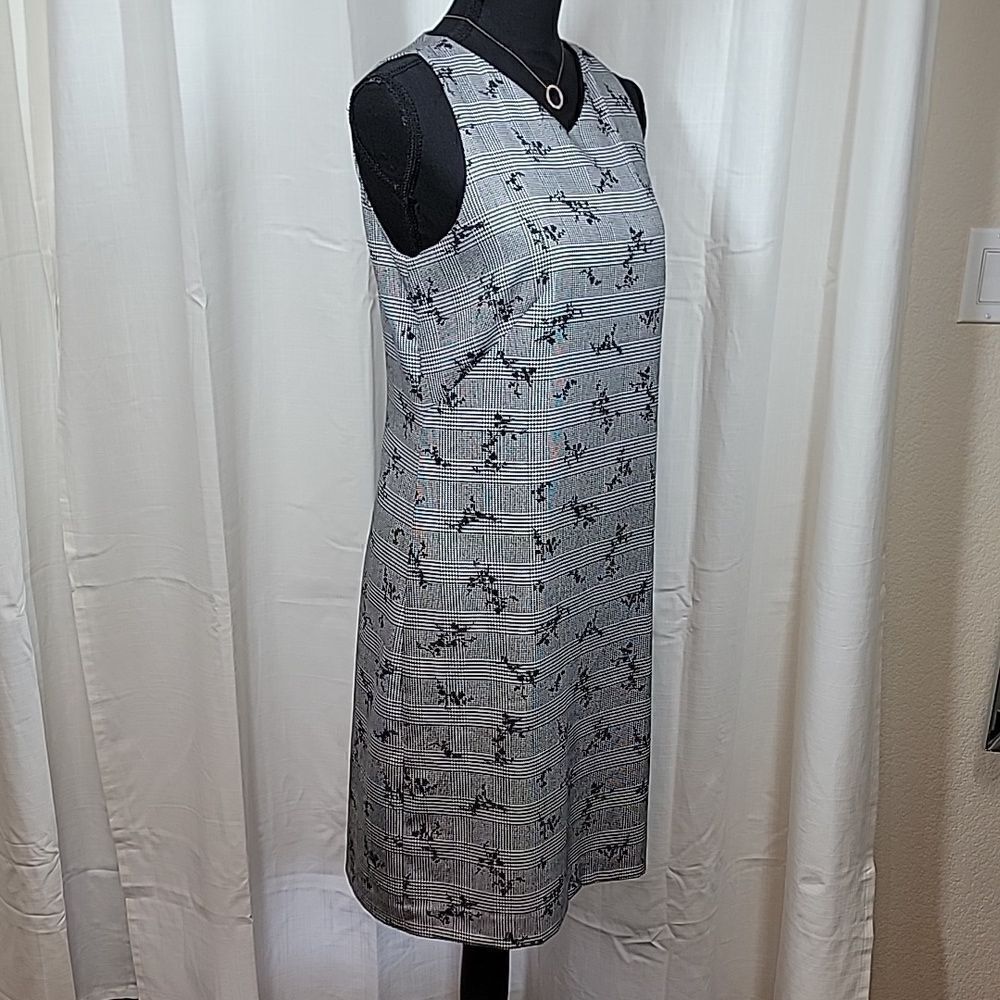 Ann Taylor Glen Plaid Gray Floral Sleeveless Dress - Picture 10 of 16